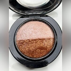 MAC Cosmetics Mineralize Baked Eyeshadow Duo “Spiced Metal” New Old Stock